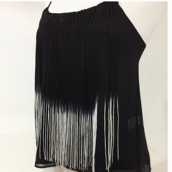 BLACK TASSEL TANK TOP - Picture 4 of 7